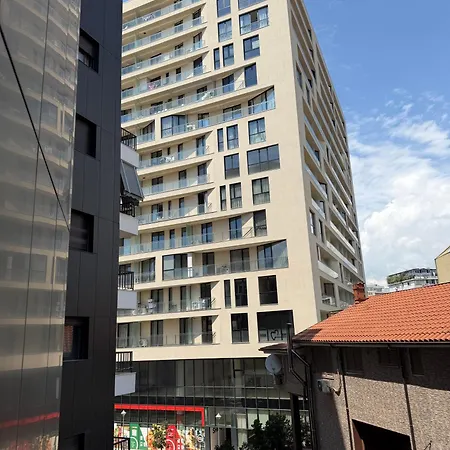 Muca 4* Tirana